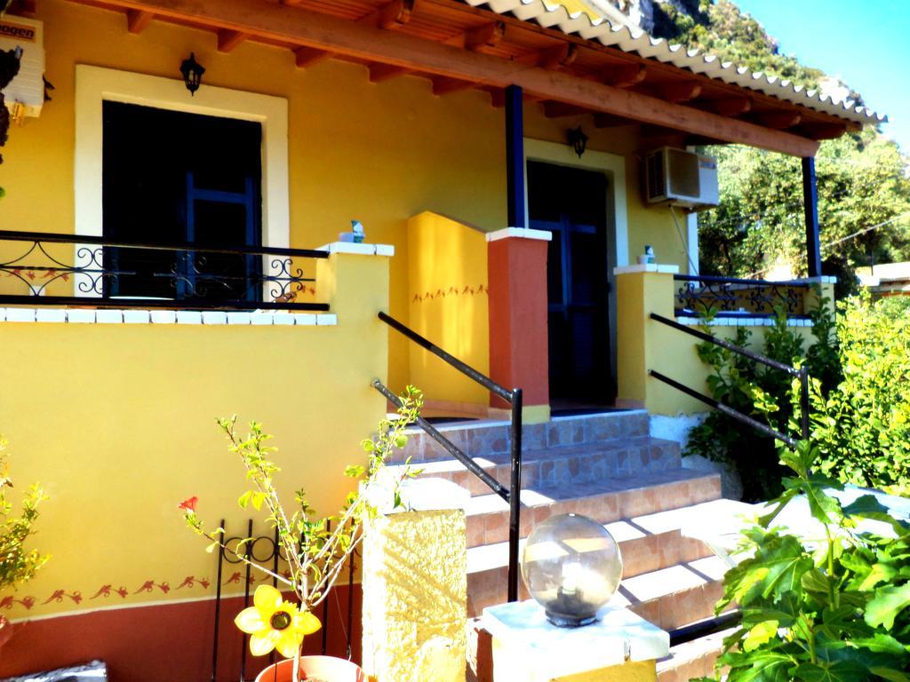 Vassilis Apartments Paleokastritsa Bagian luar foto