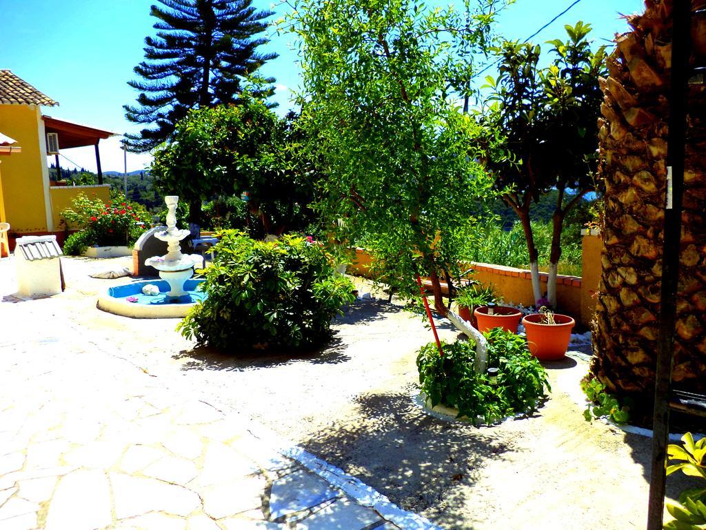 Vassilis Apartments Paleokastritsa Bagian luar foto