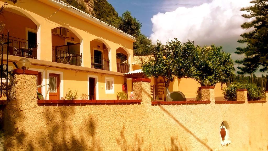 Vassilis Apartments Paleokastritsa Bagian luar foto