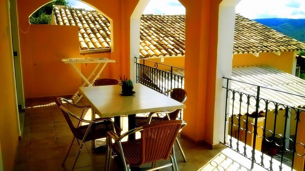 Vassilis Apartments Paleokastritsa Bagian luar foto